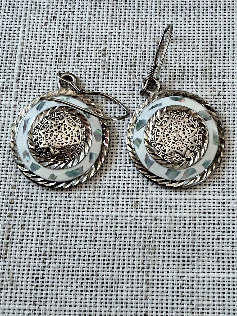 Vintage 925 Sterling Silver Mexican Aztec Calendar Inlay Dangle Earrings